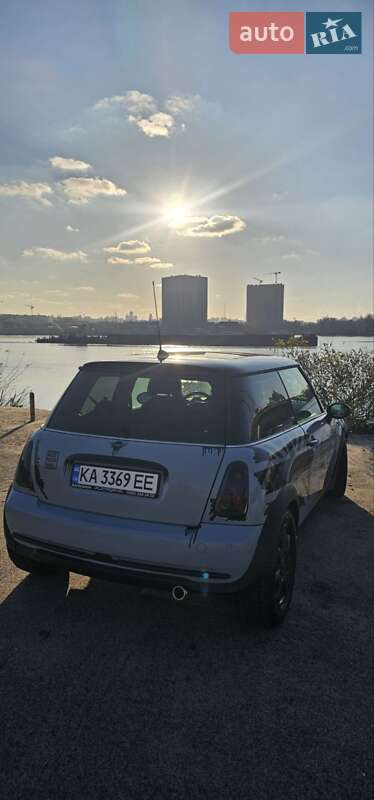 Хэтчбек MINI Cooper 2006 в Киеве