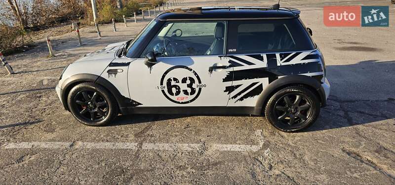 Хэтчбек MINI Cooper 2006 в Киеве