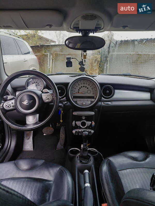Хэтчбек MINI Cooper 2008 в Киеве