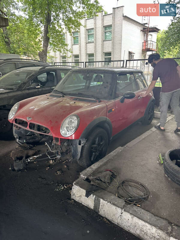 Хетчбек MINI Cooper 2006 в Черкасах фото 4 Хетчбек MINI Cooper 2006 в Черкасах