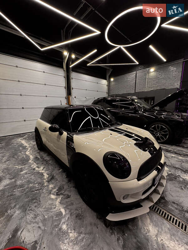 Хетчбек MINI Cooper 2007 в Києві