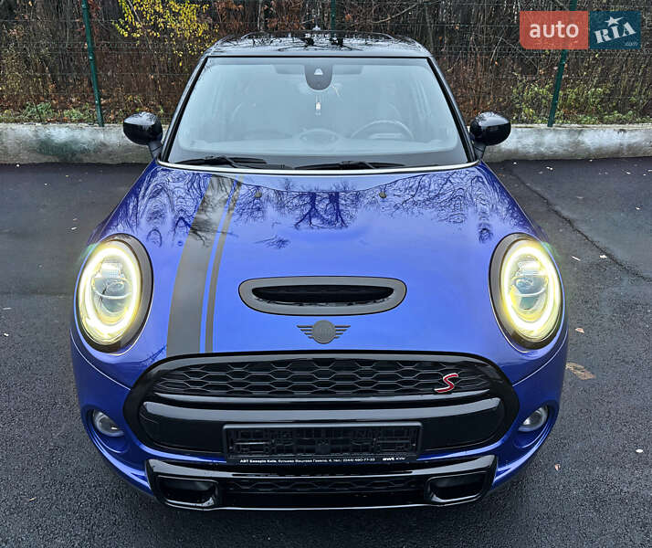 Хэтчбек MINI Cooper 2020 в Киеве