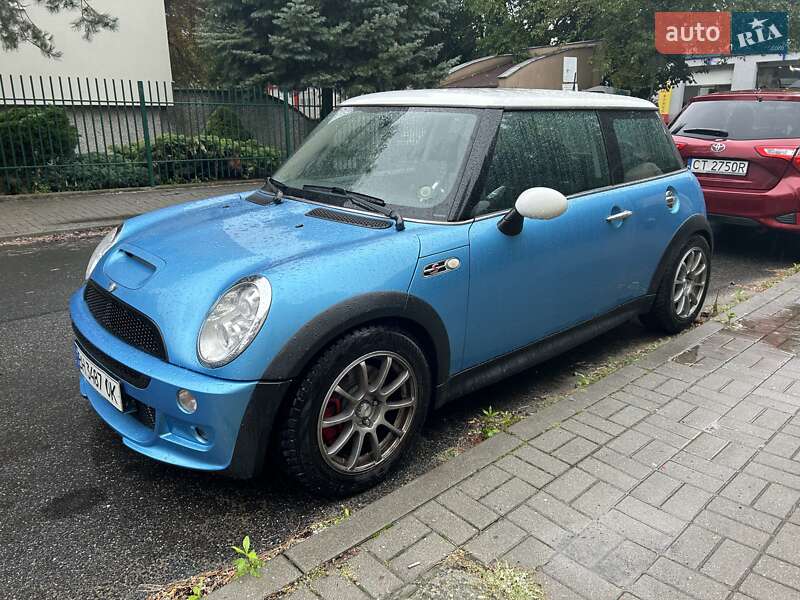 MINI Cooper 2004