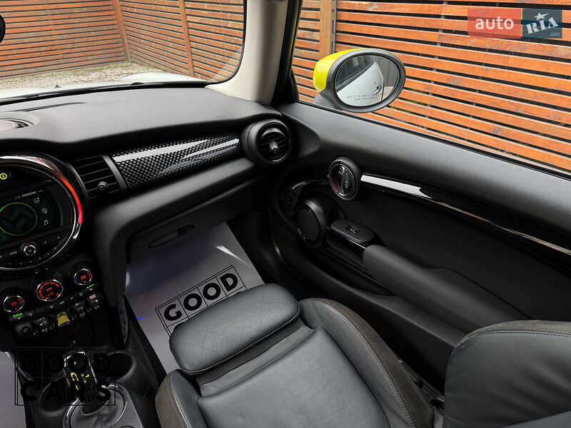 Хэтчбек MINI Cooper 2021 в Одессе