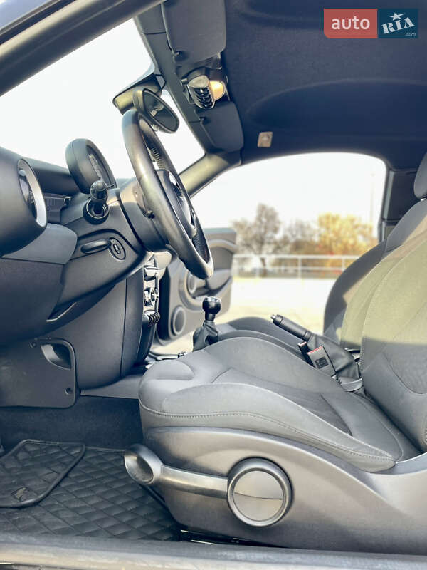 Купе MINI Cooper 2011 в Киеве фото 22 Купе MINI Cooper 2011 в Киеве