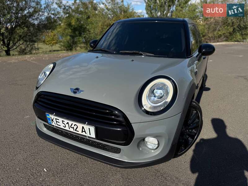 Хэтчбек MINI Cooper 2015 в Кривом Роге