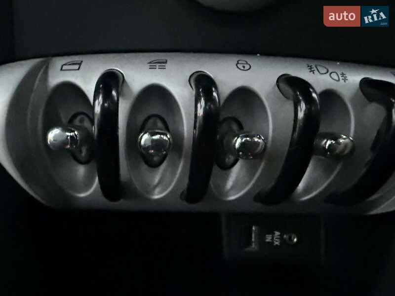 Хетчбек MINI Cooper 2009 в Києві фото 16 Хетчбек MINI Cooper 2009 в Києві