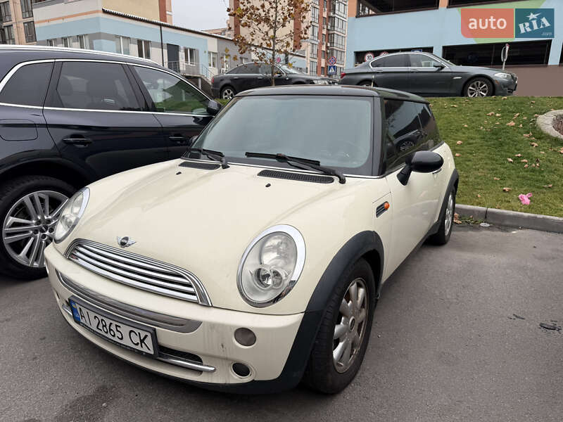 Хетчбек MINI Cooper 2006 в Дніпрі