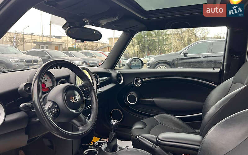 Хэтчбек MINI Cooper 2013 в Ивано-Франковске