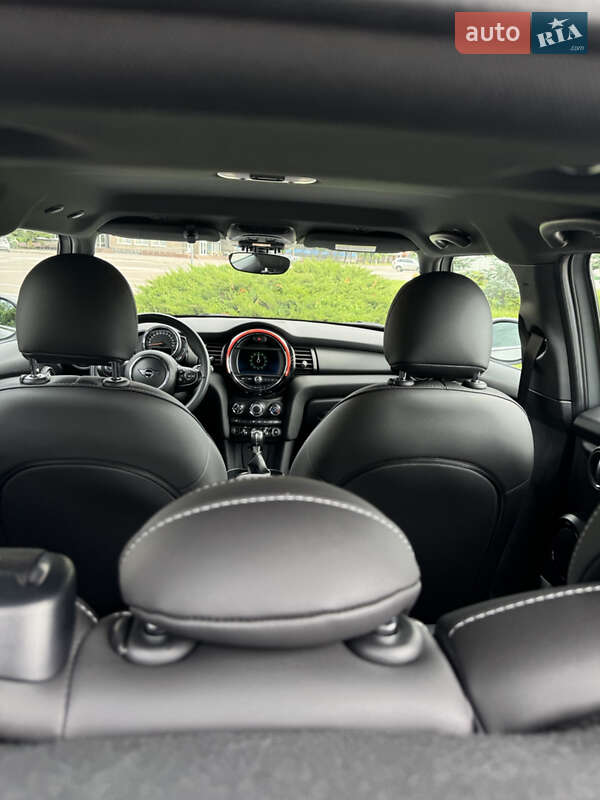 Хэтчбек MINI Cooper 2019 в Кременчуге фото 26 Хэтчбек MINI Cooper 2019 в Кременчуге