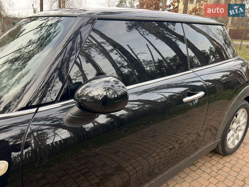 Хэтчбек MINI Cooper 2015 в Киеве