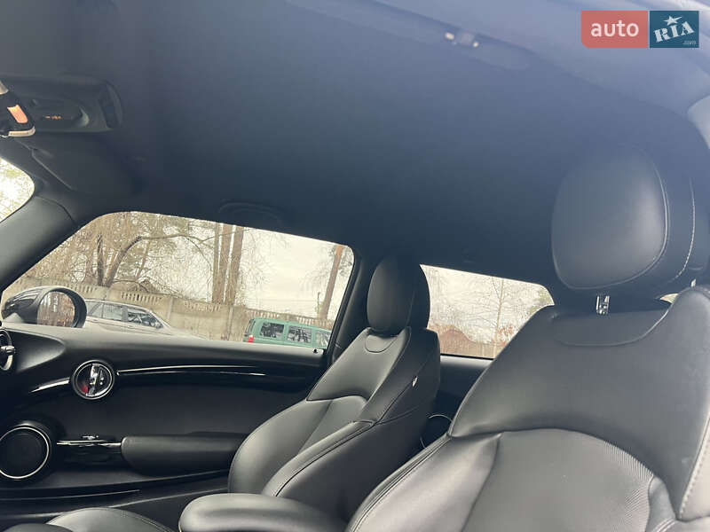 Хэтчбек MINI Cooper 2015 в Киеве