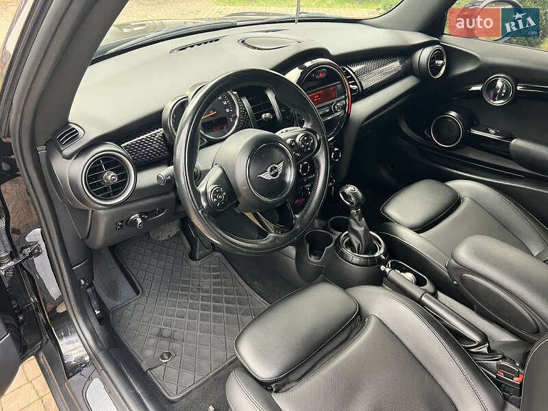 Хэтчбек MINI Cooper 2015 в Киеве