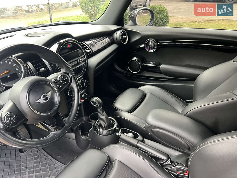 Хэтчбек MINI Cooper 2015 в Киеве