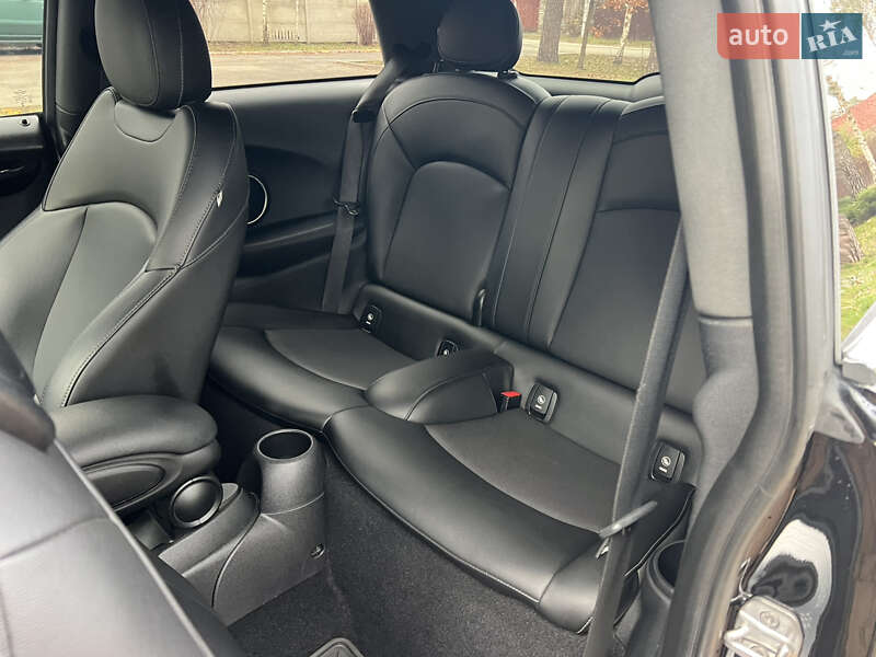 Хэтчбек MINI Cooper 2015 в Киеве