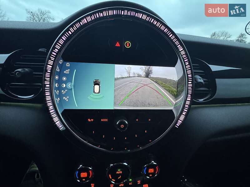 Хетчбек MINI Cooper 2021 в Ромнах