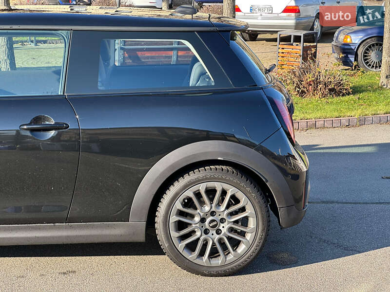 Хетчбек MINI Cooper 2024 в Києві