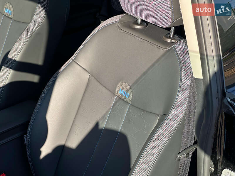 Хетчбек MINI Cooper 2024 в Києві