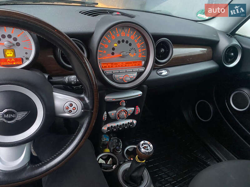 Хетчбек MINI Cooper 2007 в Житомирі фото 10 Хетчбек MINI Cooper 2007 в Житомирі