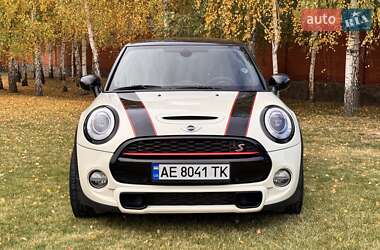 Хэтчбек MINI Cooper 2016 в Днепре