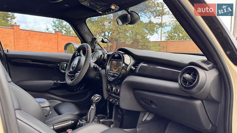 Хетчбек MINI Cooper 2016 в Дніпрі фото 22 Хетчбек MINI Cooper 2016 в Дніпрі