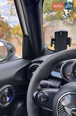 Хэтчбек MINI Cooper 2016 в Днепре