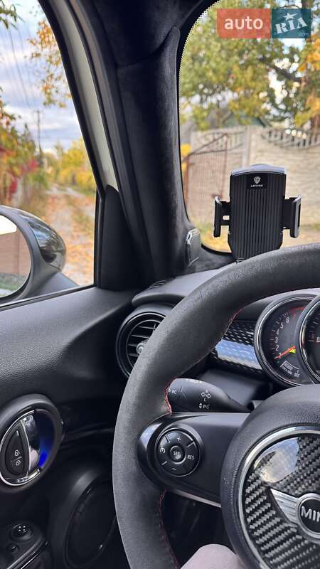 Хетчбек MINI Cooper 2016 в Дніпрі фото 27 Хетчбек MINI Cooper 2016 в Дніпрі