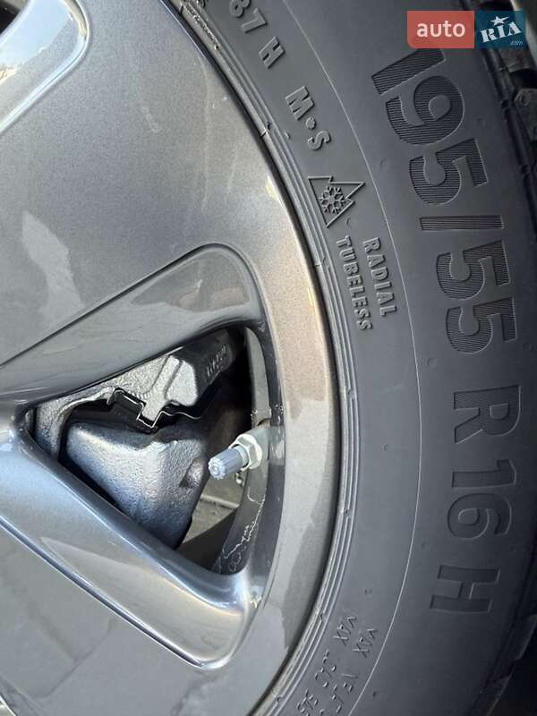 Хэтчбек MINI Cooper 2022 в Хмельницком