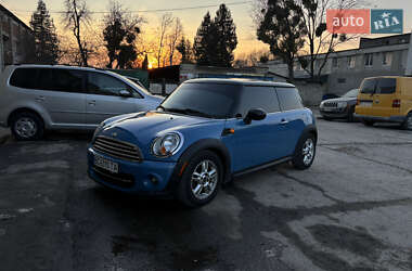 Хэтчбек MINI Cooper 2012 в Львове