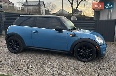 Хэтчбек MINI Cooper 2012 в Львове