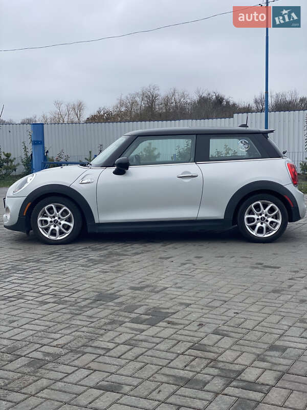 Хетчбек MINI Cooper 2014 в Дніпрі