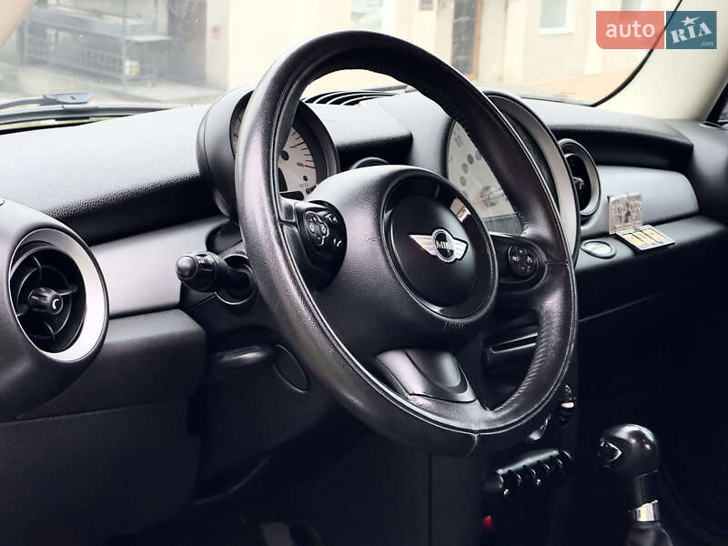 Хэтчбек MINI Cooper 2013 в Каменец-Подольском