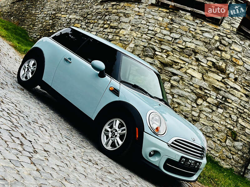 Хэтчбек MINI Cooper 2013 в Каменец-Подольском
