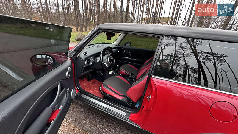 Хетчбек MINI Cooper 2003 в Житомирі