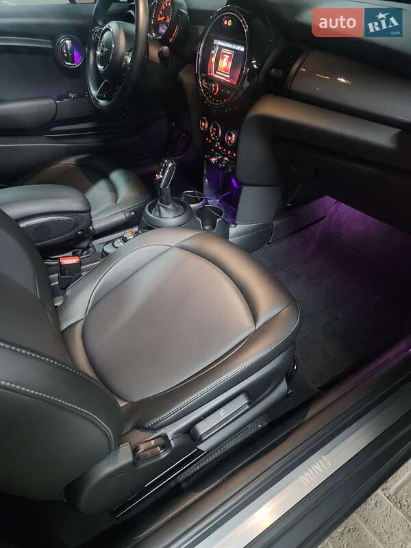 Хетчбек MINI Cooper 2019 в Києві фото 23 Хетчбек MINI Cooper 2019 в Києві