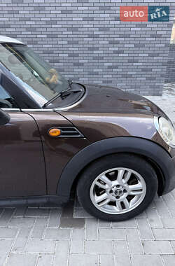 Хэтчбек MINI Cooper 2011 в Житомире