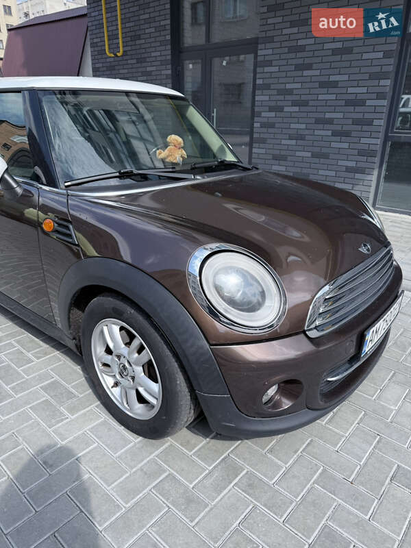 Хэтчбек MINI Cooper 2011 в Житомире фото 6 Хэтчбек MINI Cooper 2011 в Житомире