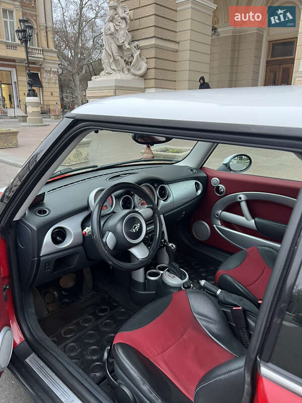 Хетчбек MINI Cooper 2006 в Одесі фото 29 Хетчбек MINI Cooper 2006 в Одесі