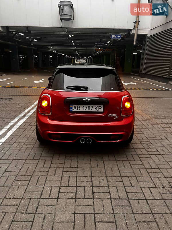 Хэтчбек MINI Cooper 2016 в Киеве фото 8 Хэтчбек MINI Cooper 2016 в Киеве