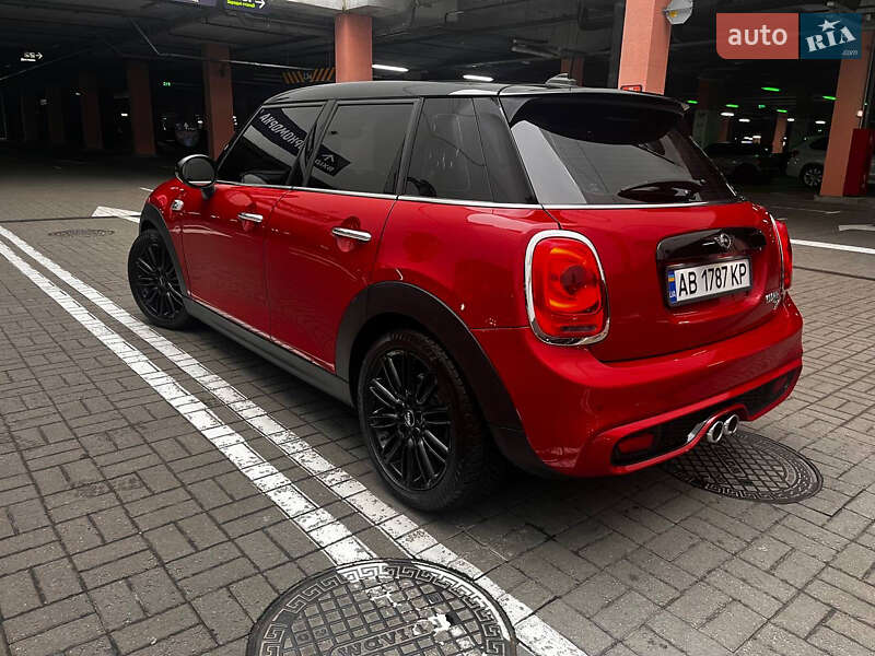Хэтчбек MINI Cooper 2016 в Киеве фото 13 Хэтчбек MINI Cooper 2016 в Киеве