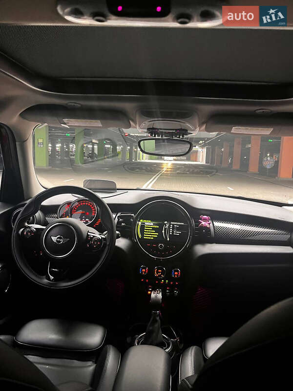 Хэтчбек MINI Cooper 2016 в Киеве фото 28 Хэтчбек MINI Cooper 2016 в Киеве
