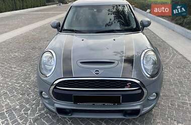 Хэтчбек MINI Cooper 2018 в Днепре