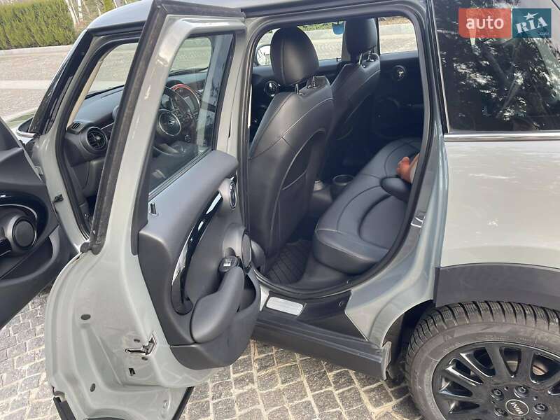 Хетчбек MINI Cooper 2018 в Дніпрі фото 18 Хетчбек MINI Cooper 2018 в Дніпрі
