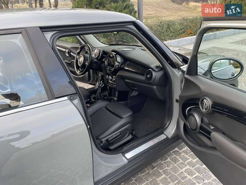 Хетчбек MINI Cooper 2018 в Дніпрі фото 22 Хетчбек MINI Cooper 2018 в Дніпрі