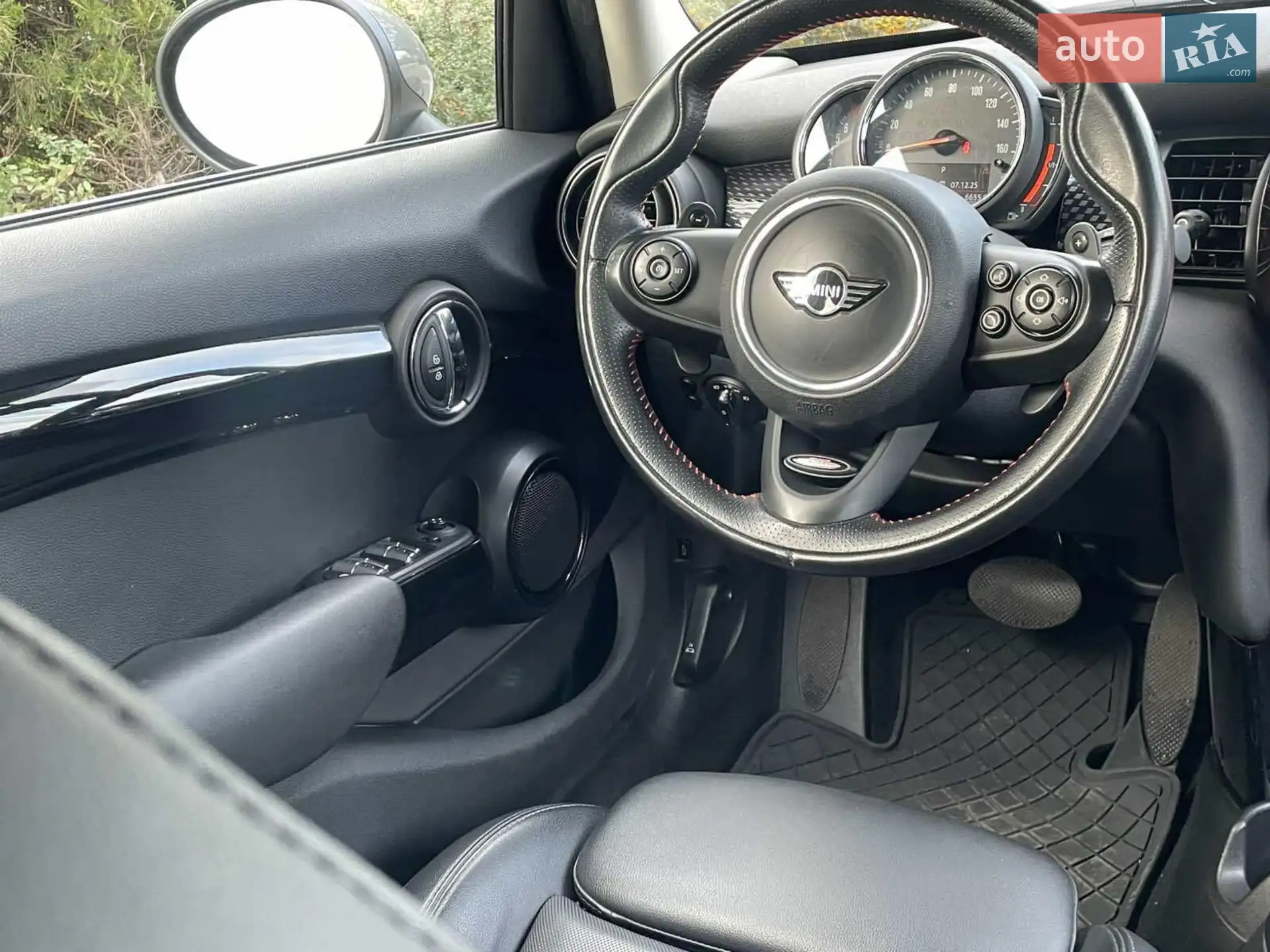 2018 MINI Cooper - мініатюра 26