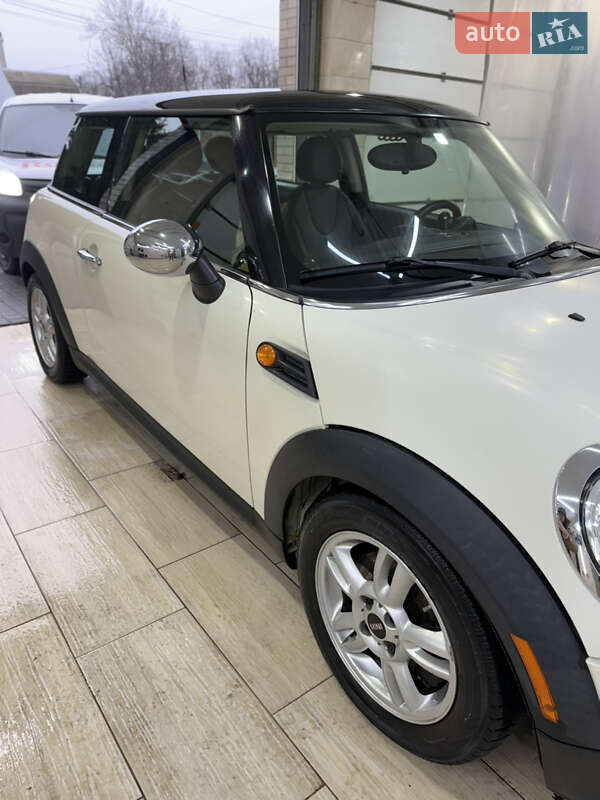 Хэтчбек MINI Cooper 2012 в Одессе