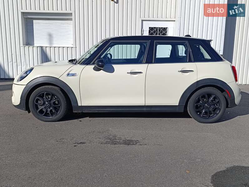 Хэтчбек MINI Cooper 2015 в Кременчуге фото 7 Хэтчбек MINI Cooper 2015 в Кременчуге