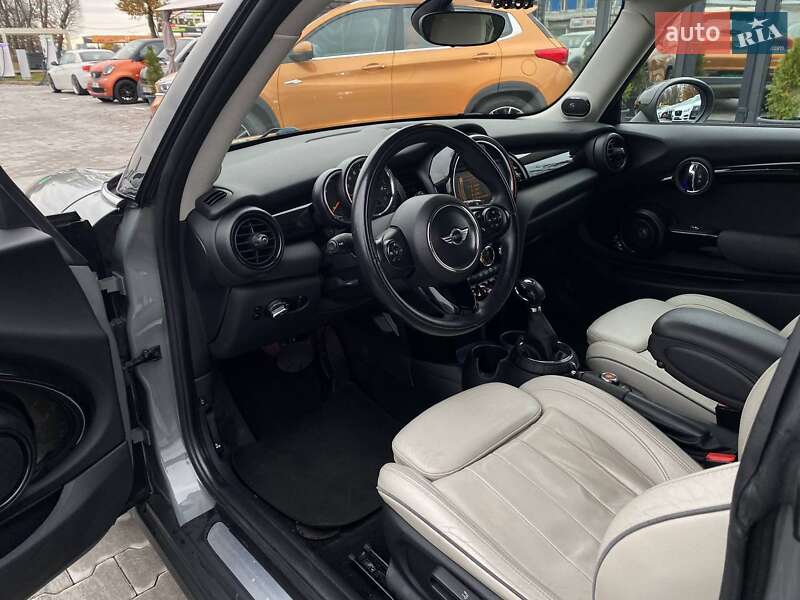 Хэтчбек MINI Cooper 2014 в Киеве