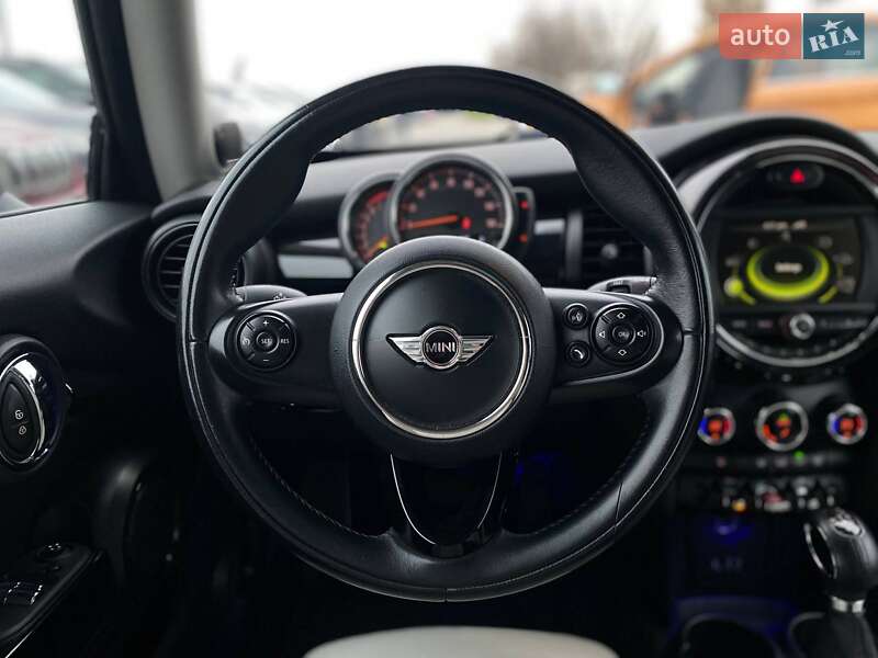 Хэтчбек MINI Cooper 2014 в Киеве