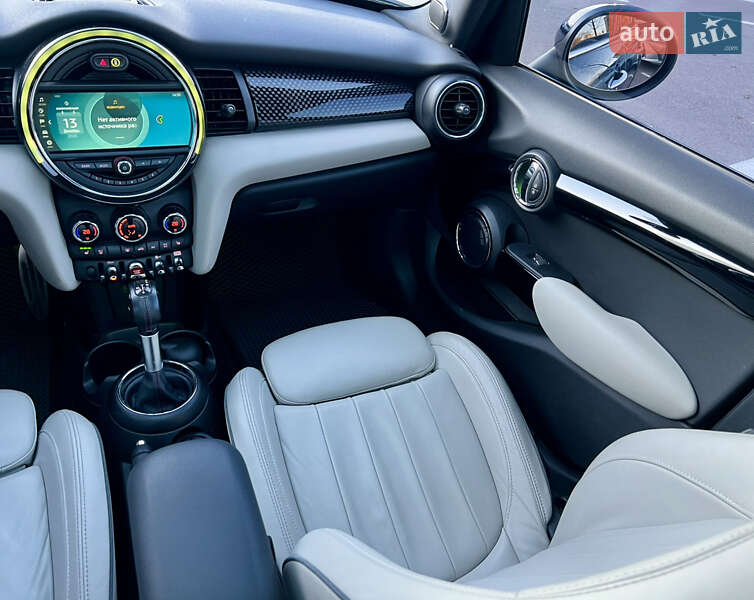 Хэтчбек MINI Cooper 2018 в Киеве фото 52 Хэтчбек MINI Cooper 2018 в Киеве